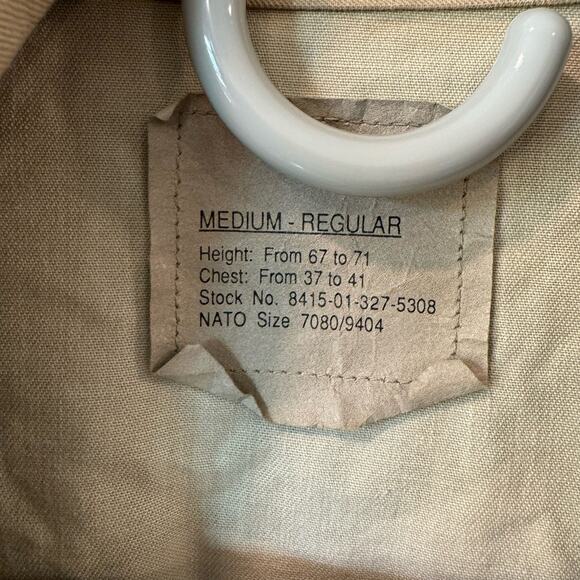 US Military Camo Desert Combat Medium Regular Jacket 8415-01-327-5308 Beige - Picture 4 of 6